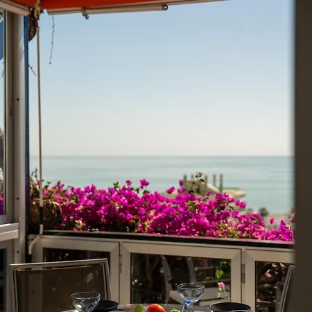 Apartment Perfect Terrace, Amazing Views, Great Location